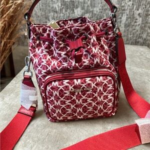 NWT Michael Kors Khai Small Bucket Shoulder Crossbody Nylon Bag